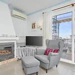 Casa Rosa Burriana 펜션 네르하