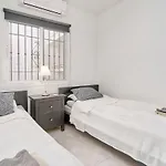 Casa Rosa Burriana Semesterbostad