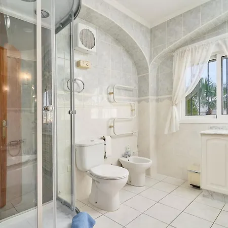 Casa Rosa Burriana Feriehus *